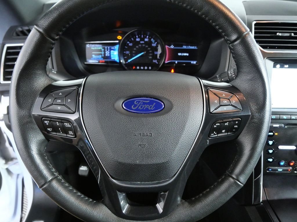 Used 2018 White Ford Limited image 16