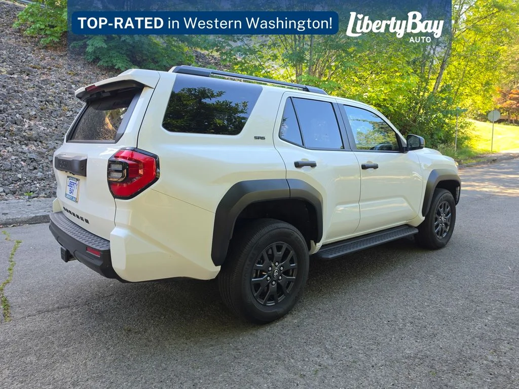 Used 2025 White Toyota SR5 image 5