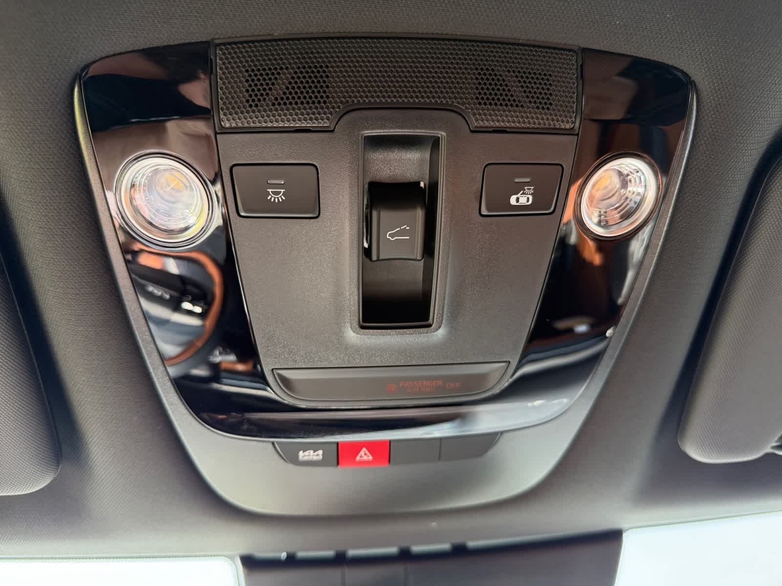 New 2027 Snow White Pearl Kia X-Line image 19