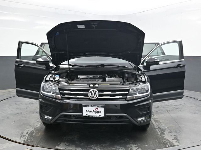 Used 2021 Black Volkswagen 2.0T SE image 52