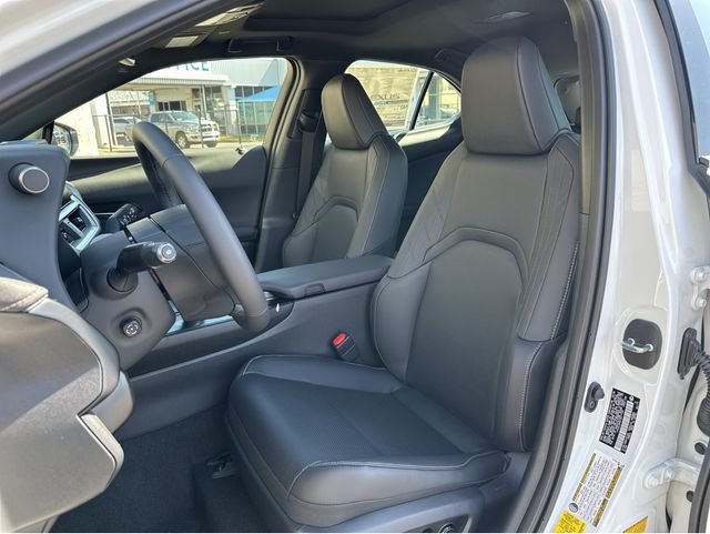 2026 Lexus UX Hybrid 300h Premium - Photo 16