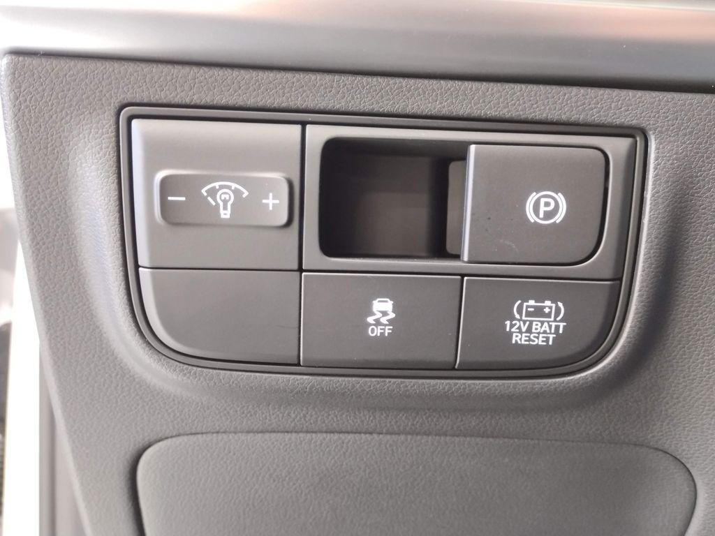 New 2026 White Pearl Hyundai Blue SE image 21