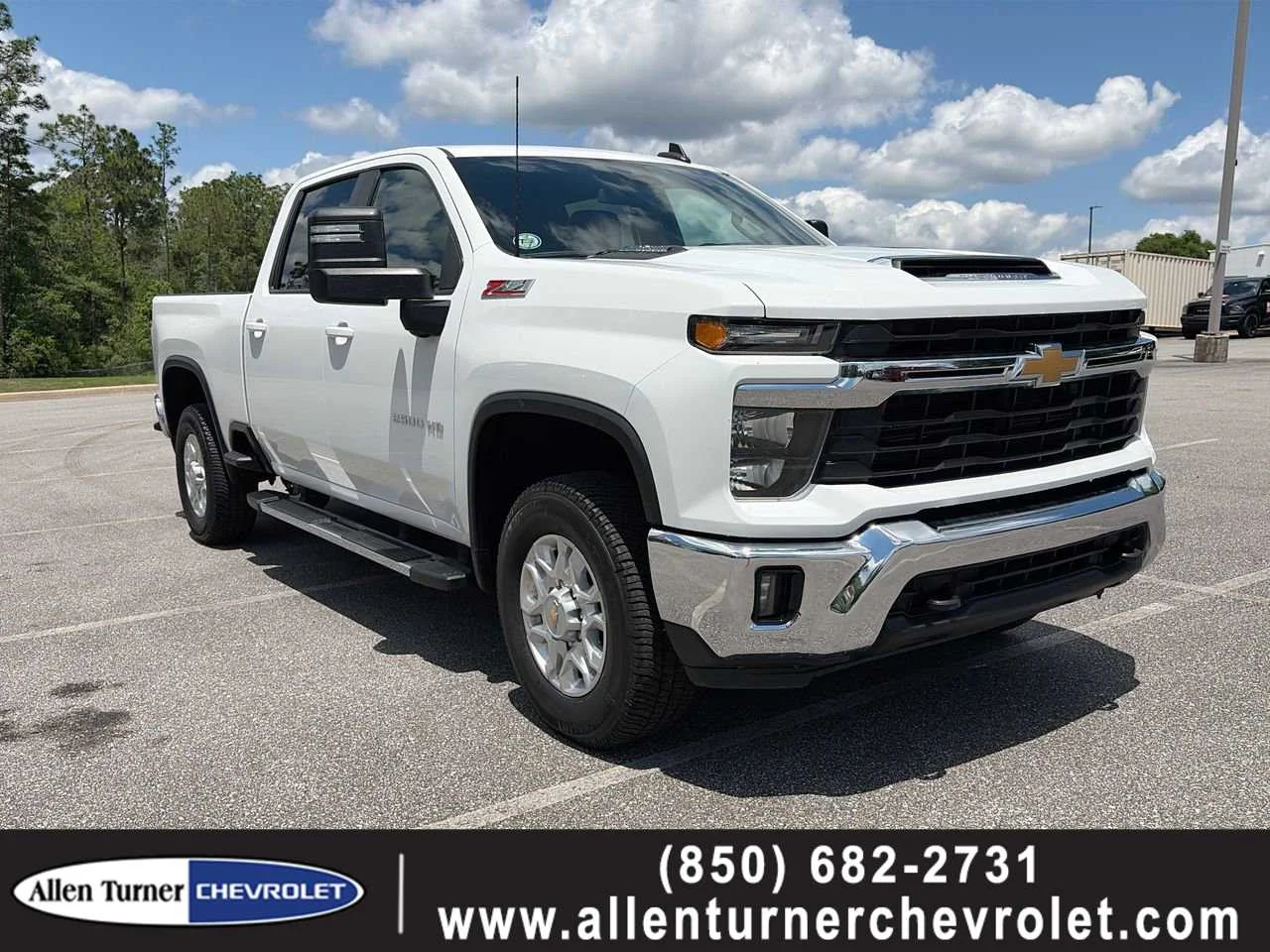 2024 Chevrolet Silverado HD LT 4WD Crew Cab Standard Box's photo