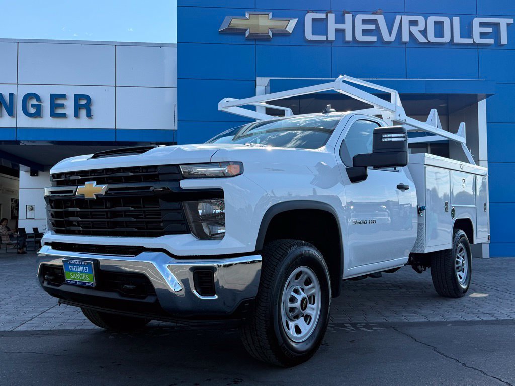 2026 Chevrolet Silverado 3500 HD WT view 5