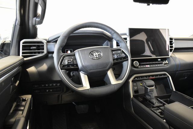 2026 Toyota Sequoia Platinum - Photo 10