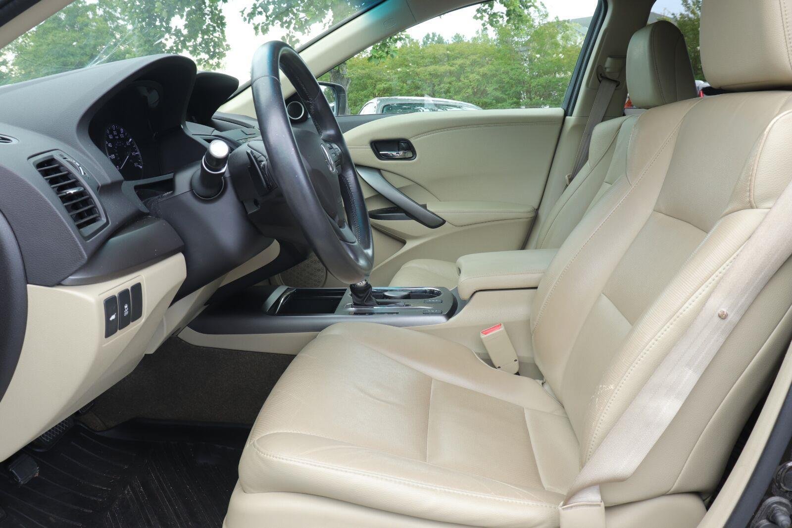Used 2015  Acura Tech Pkg image 11