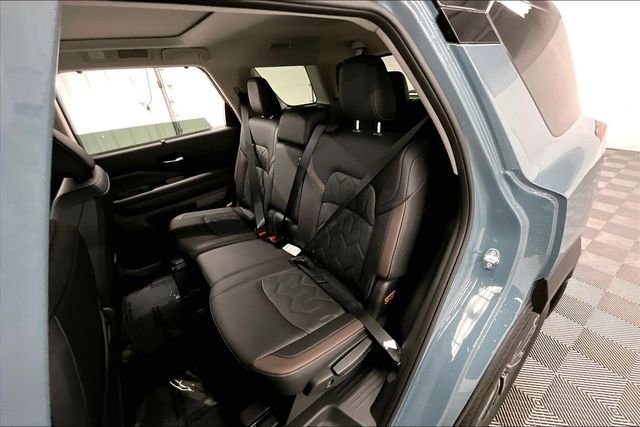 New 2026 Baltic Teal/Super Black Nissan Platinum image 10