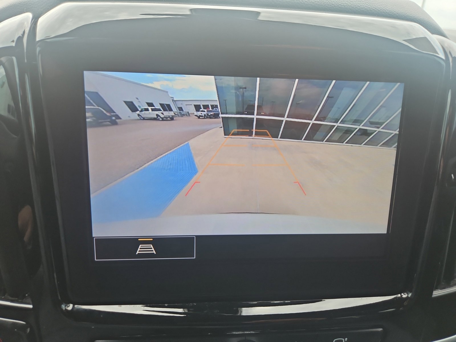 Used 2023 Summit White Chevrolet LT Cloth image 12