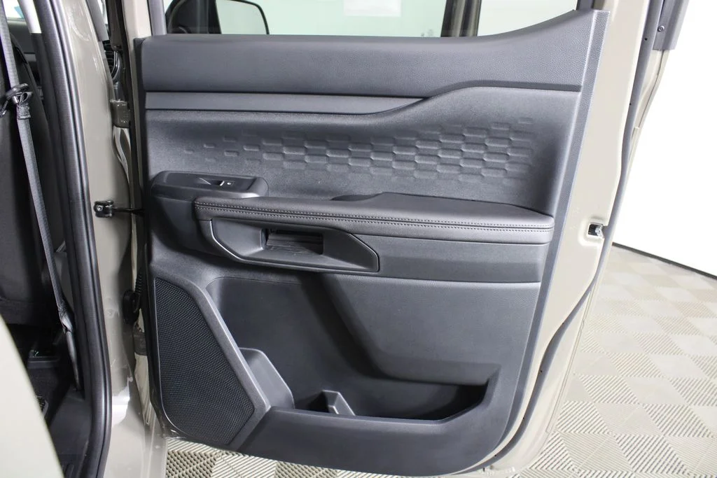 New 2026 Marsh Gray Ford XLT image 9