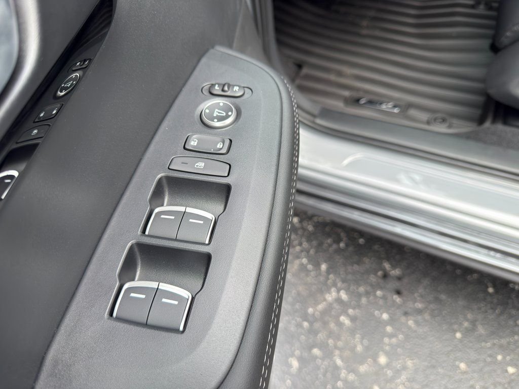 2025 Acura ADX Base - Photo 19