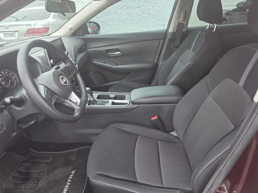 Certified Used 2025  Nissan SV image 13