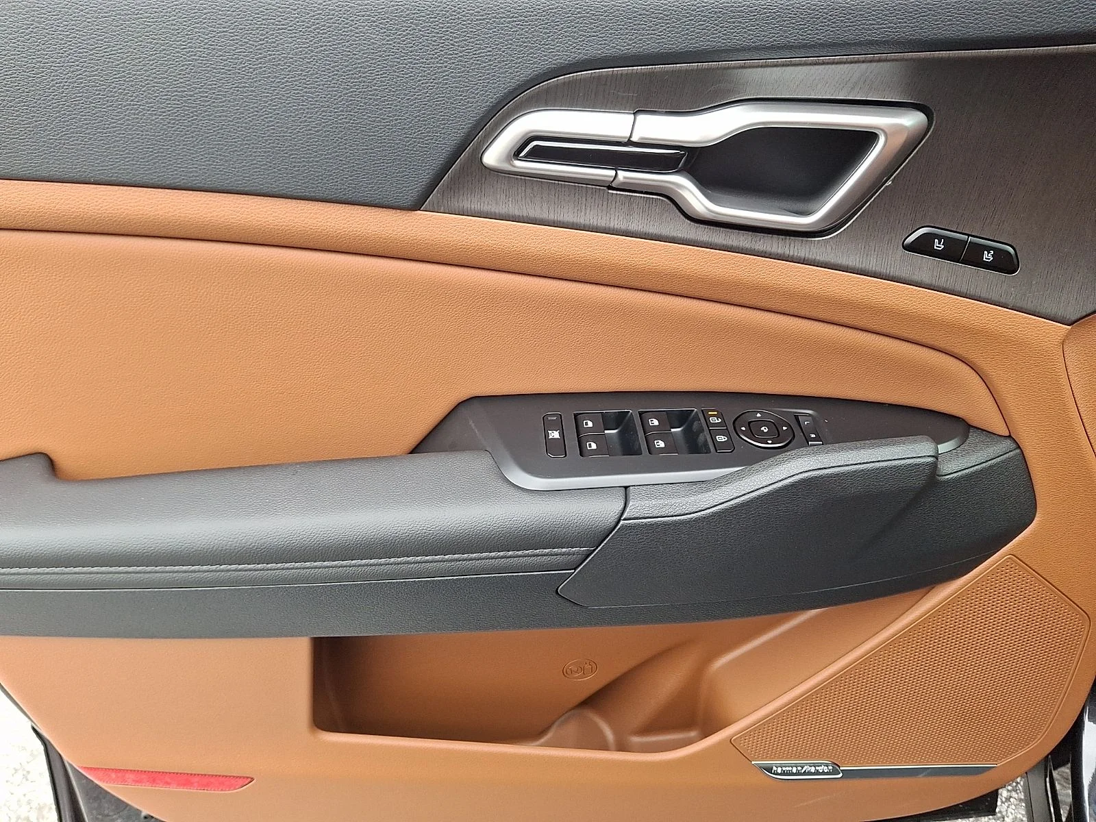New 2026 Gray Kia X-Line image 13