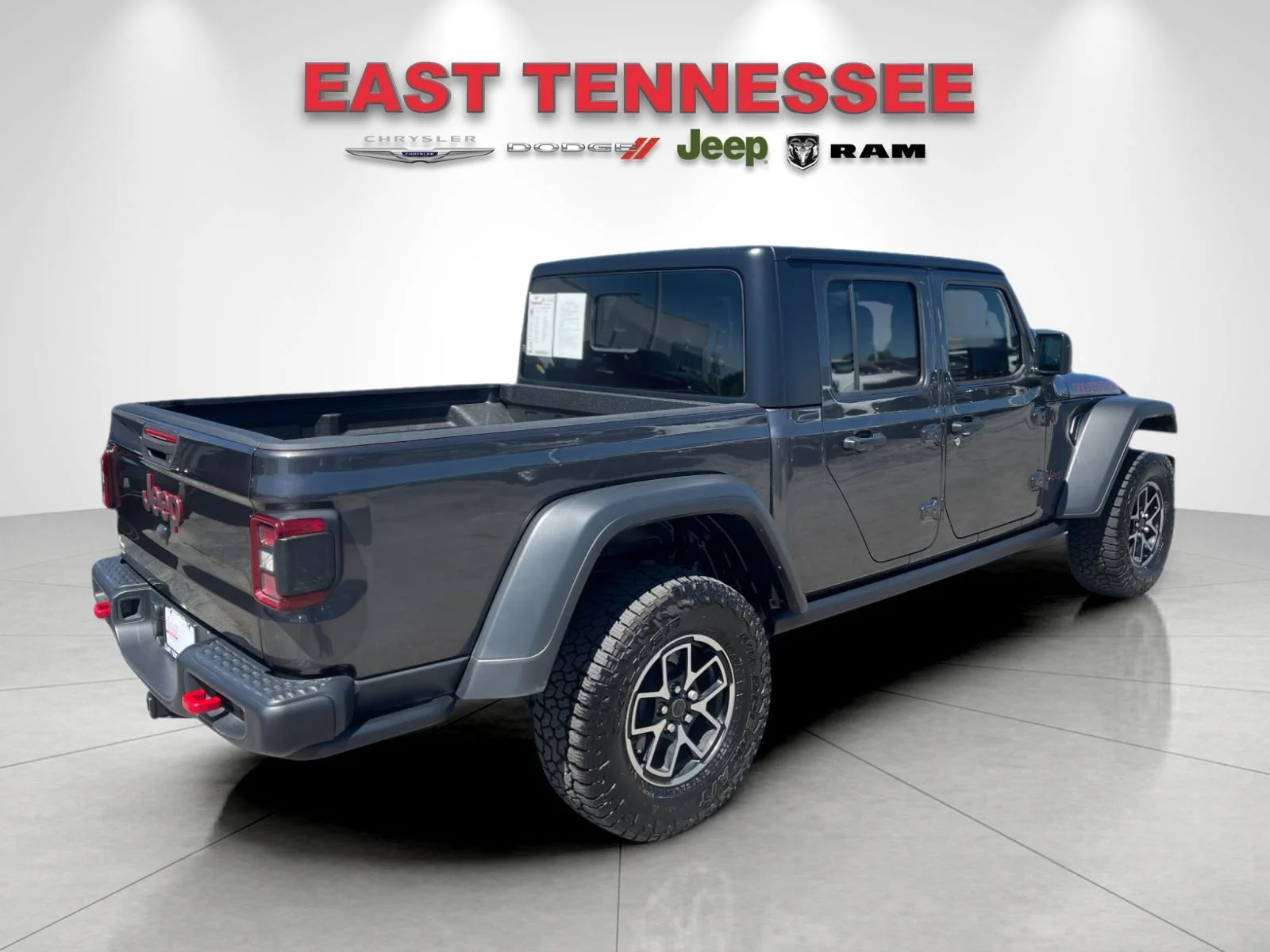 Used 2025 Gray Jeep Rubicon image 3