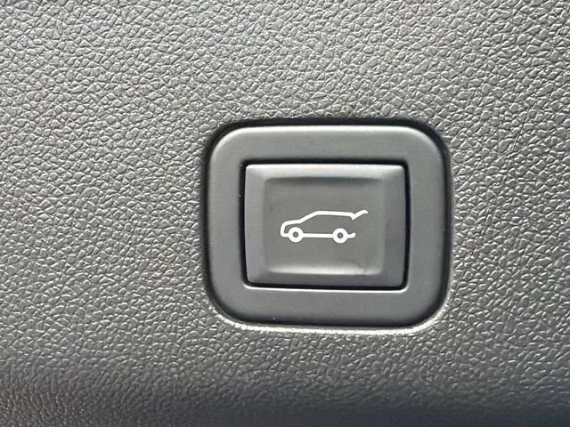 Used 2023 Titanium Rush Metallic GMC SLT image 19