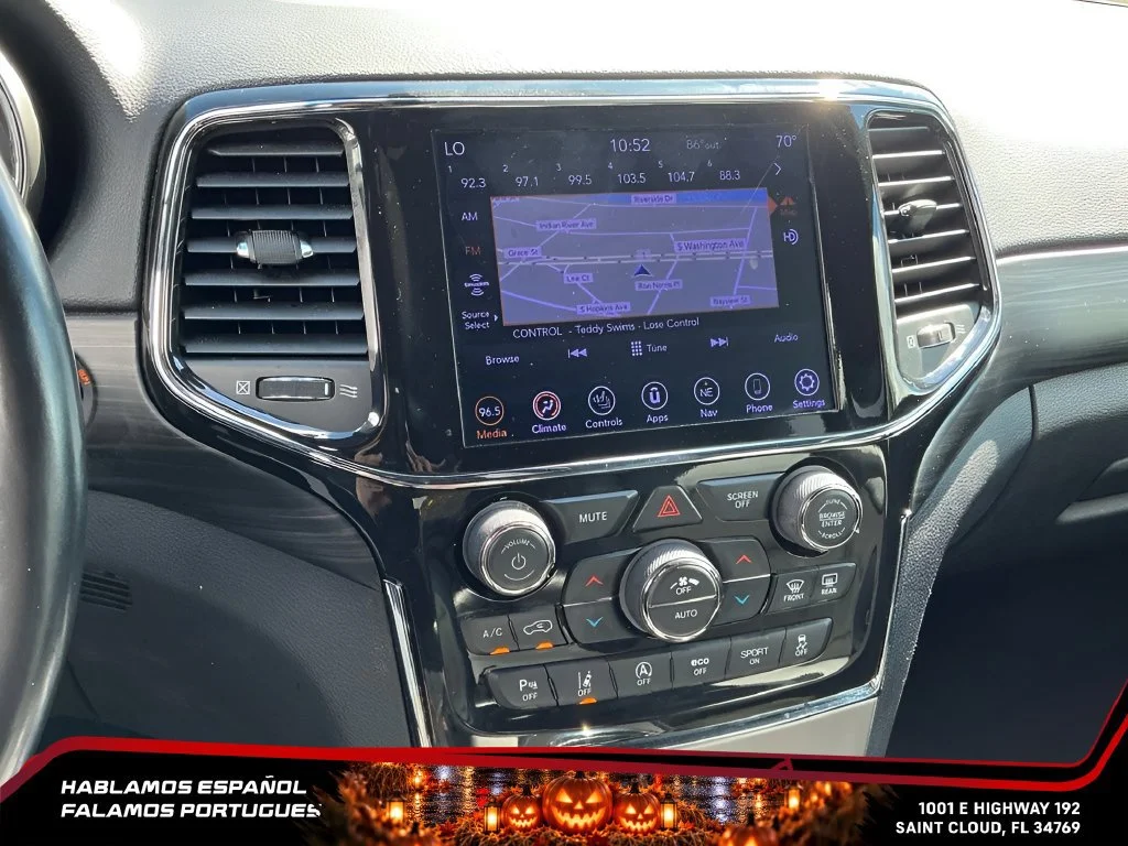 Used 2021 White Jeep Laredo X 4x2 image 27
