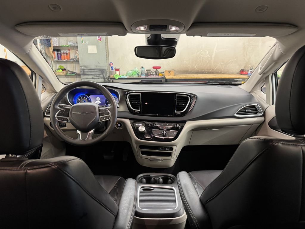 2023 Chrysler Pacifica Touring L - Photo 27