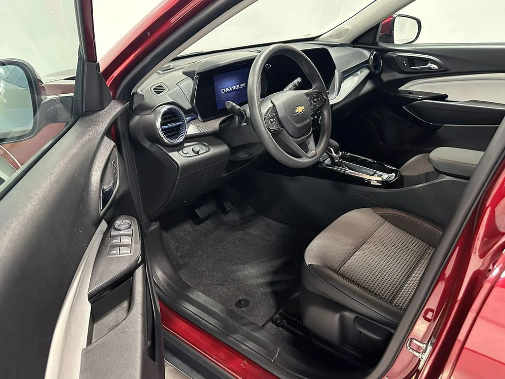 Used 2024 Red Chevrolet LT image 17