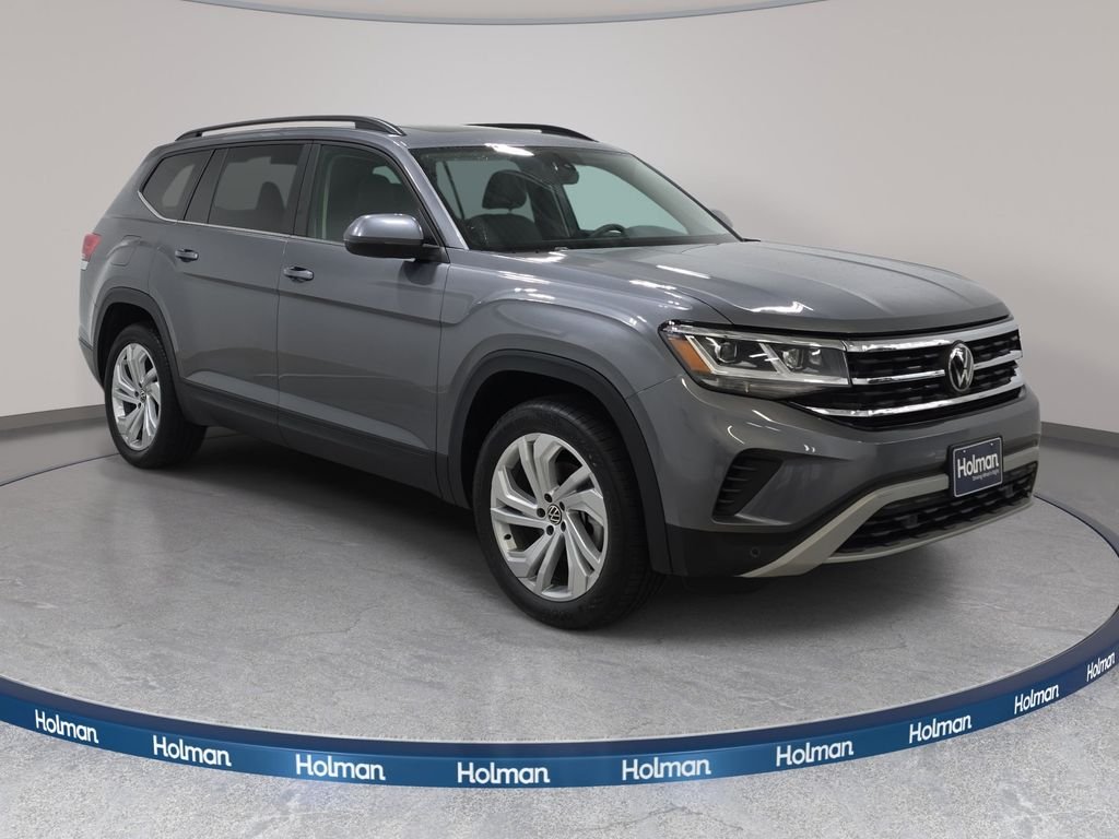 2023 Volkswagen Atlas SE w/Tech - Photo 4