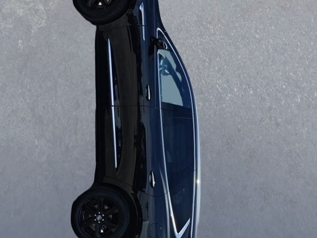Used 2024 Black Buick Essence image 3