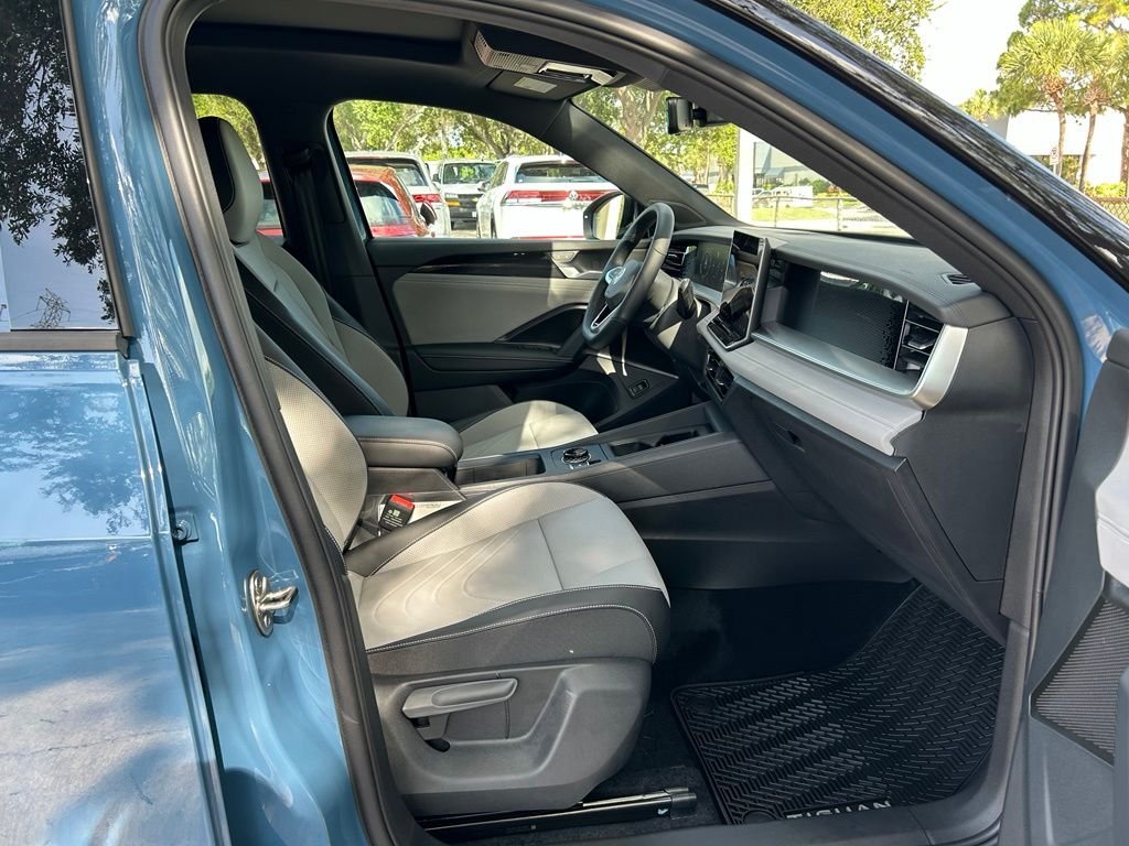 New 2026 Blue Volkswagen 2.0T SE R-Line Black image 39