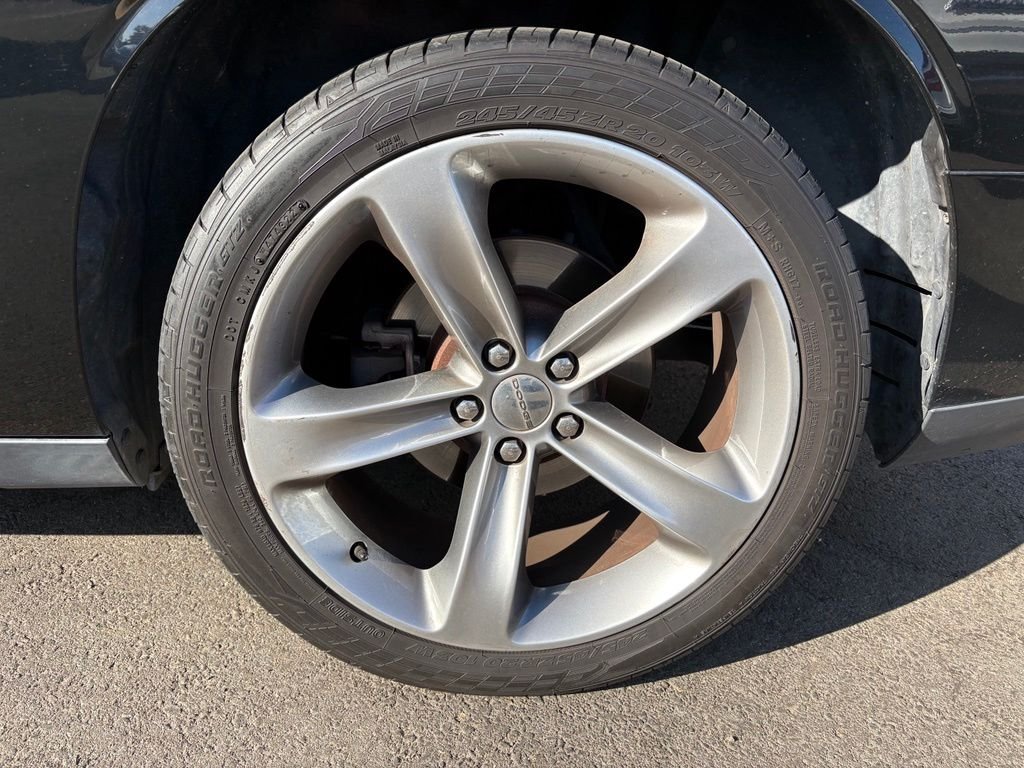 Used 2015 Pitch Black Clearcoat Dodge SXT image 11