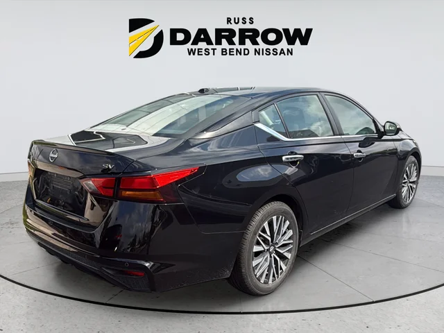 Used 2024 Black Nissan 2.5 SV image 5
