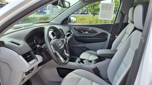 Used 2023 White GMC SLE image 15