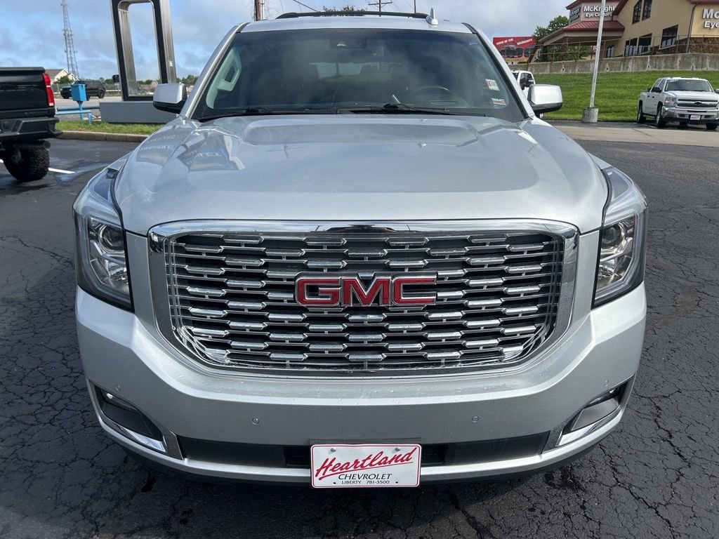 Used 2019 GMC Yukon Denali with VIN 1GKS2CKJ6KR307427 for sale in Kansas City