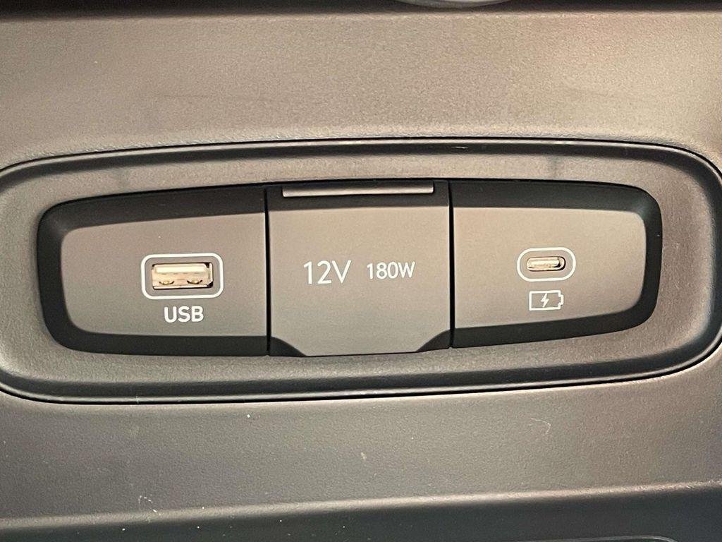 New 2026 Silver Hyundai SE image 27