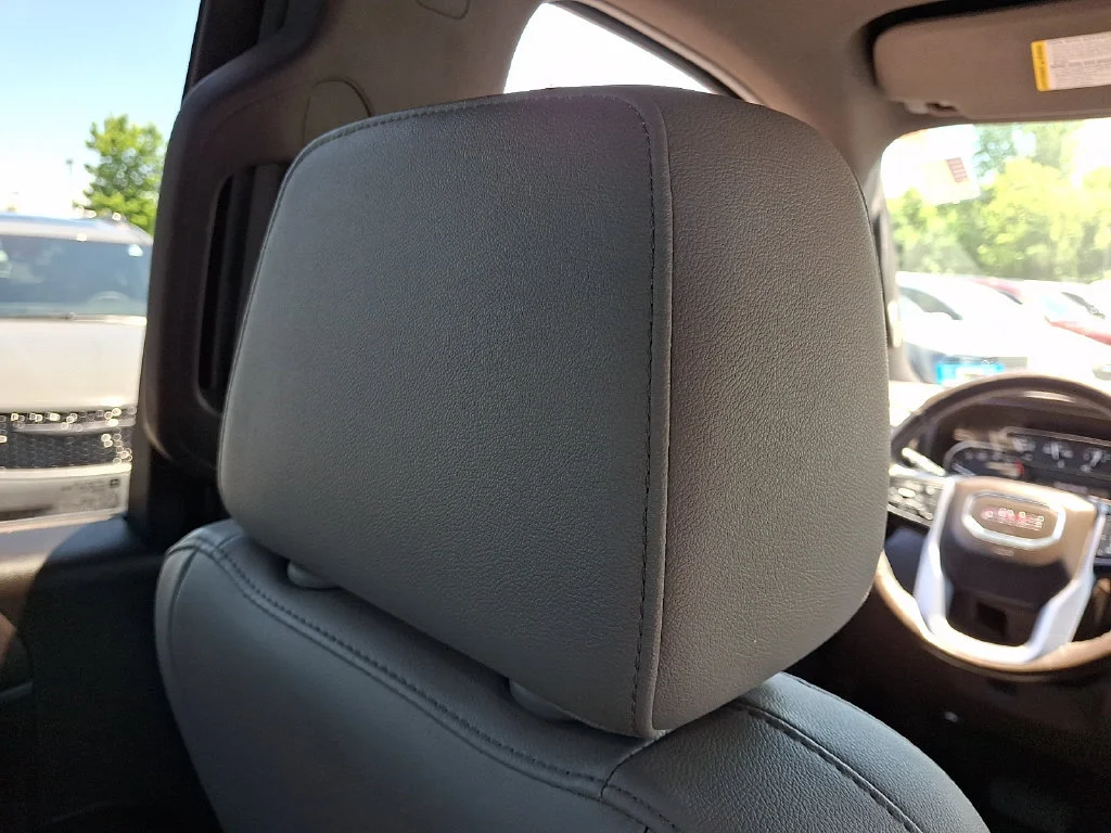 Used 2020 Carbon Black Metallic GMC SLT image 14