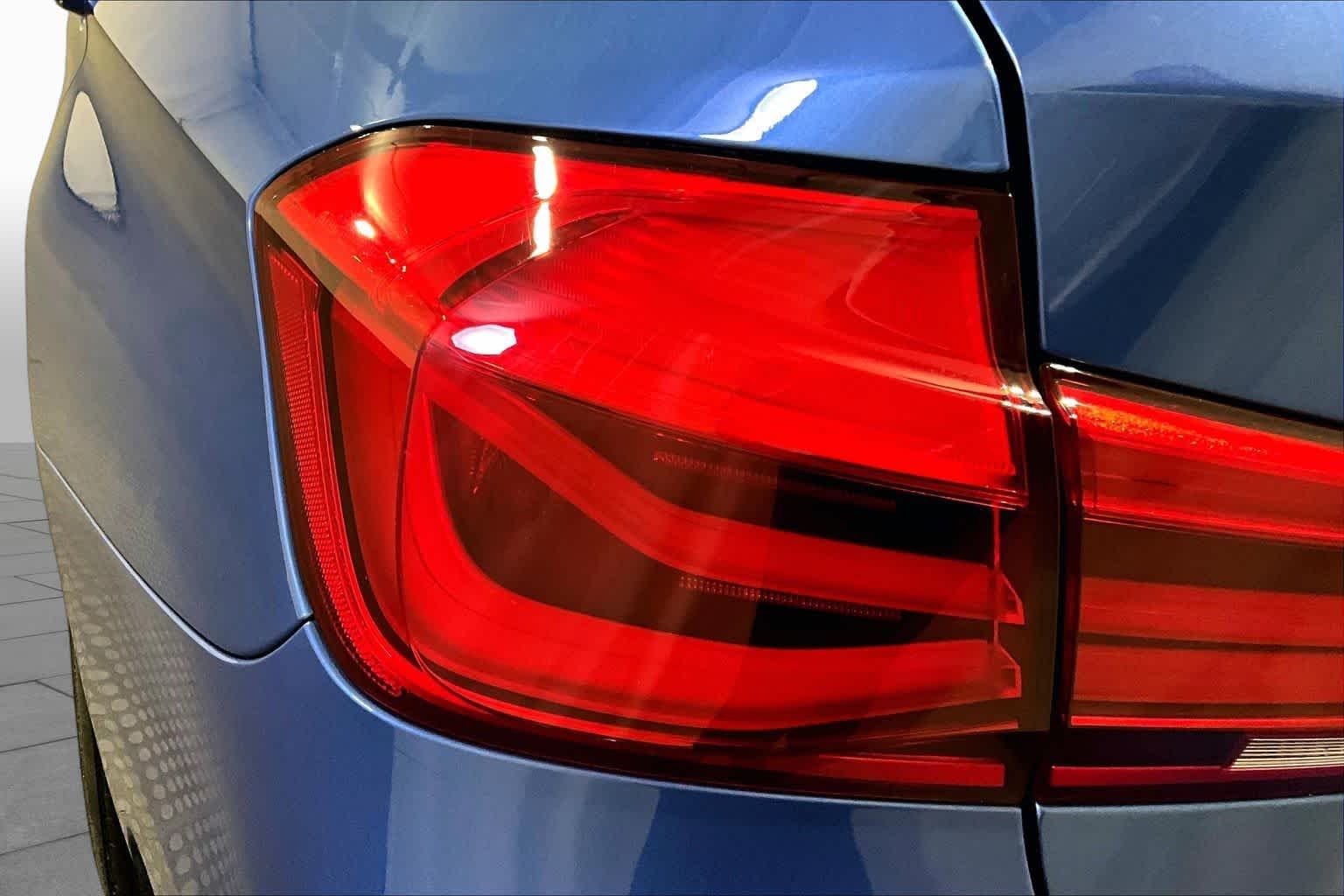 Used 2018 Estoril Blue Metallic BMW 330i xDrive image 27