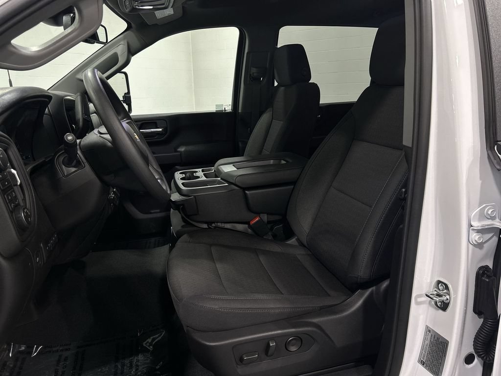 2026 Chevrolet Silverado 2500 HD Custom - Photo 13