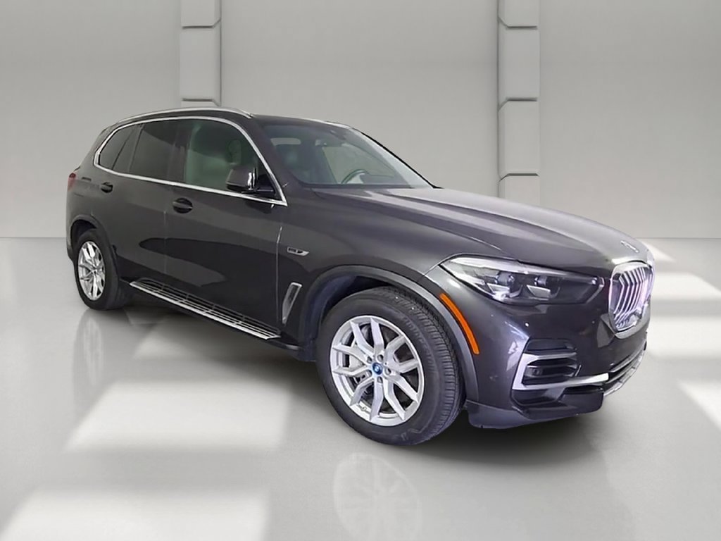 Certified Used 2022 Dark Graphite Metallic BMW xDrive45e image 53