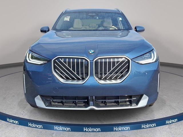 New 2026 Arctic Race Blue metallic BMW 30 xDrive image 2