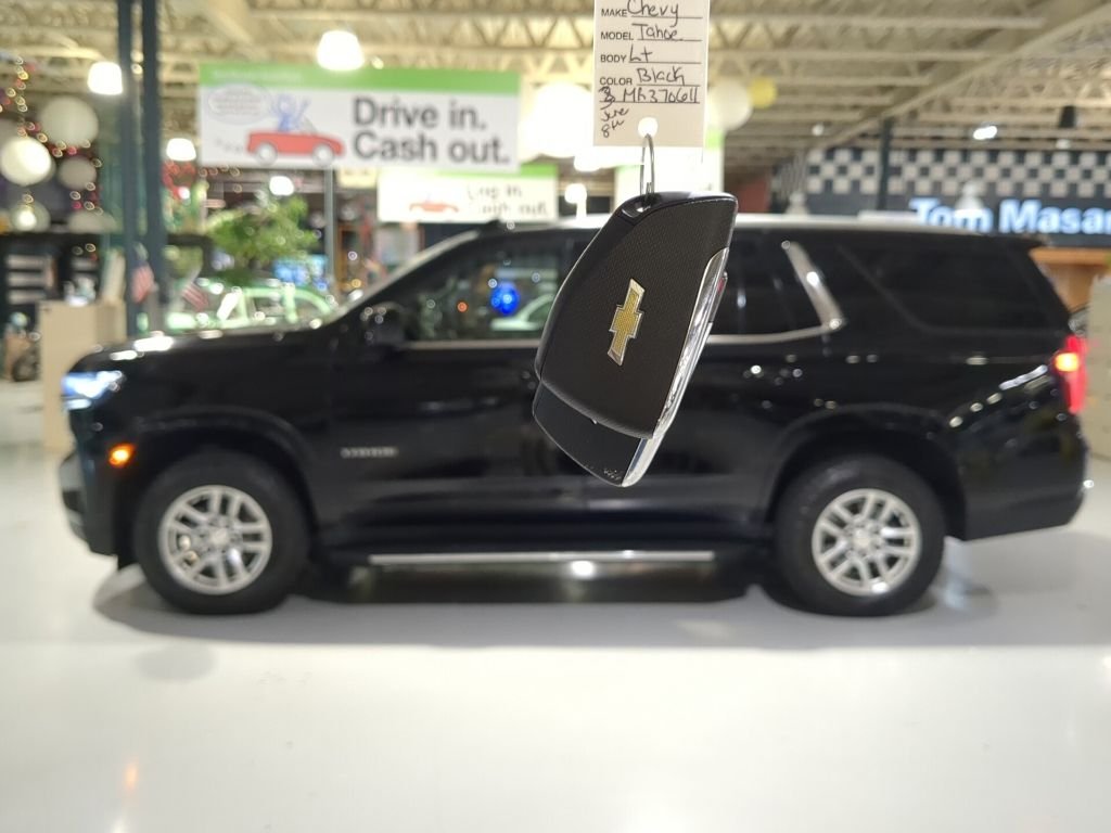 Used 2021 Black Chevrolet LT image 9