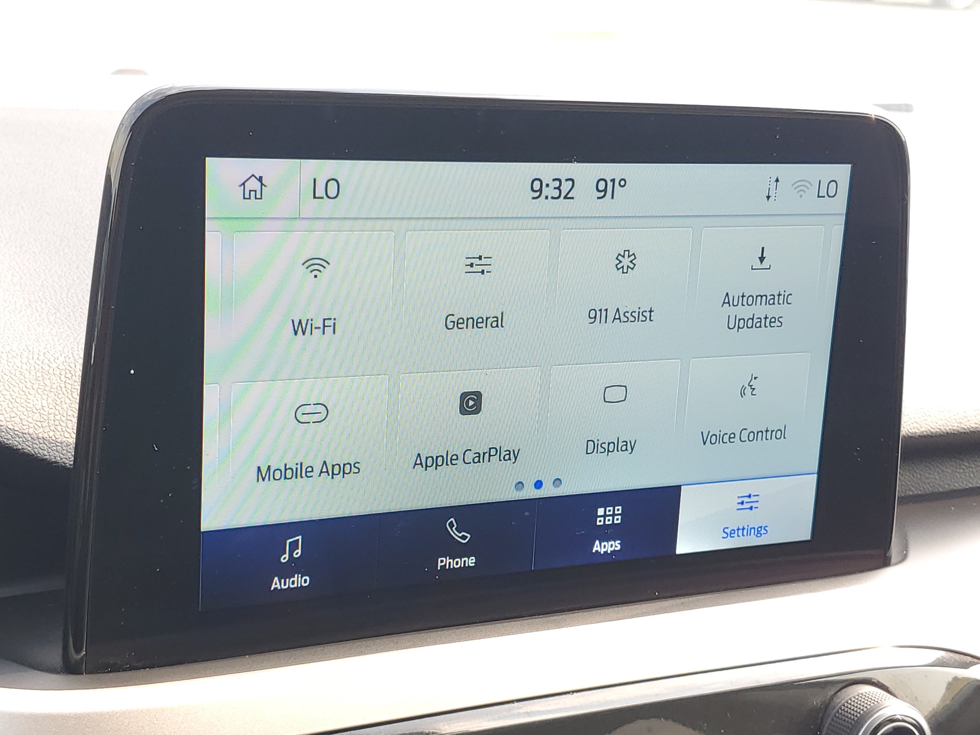 Used 2022 Silver Ford SE image 27