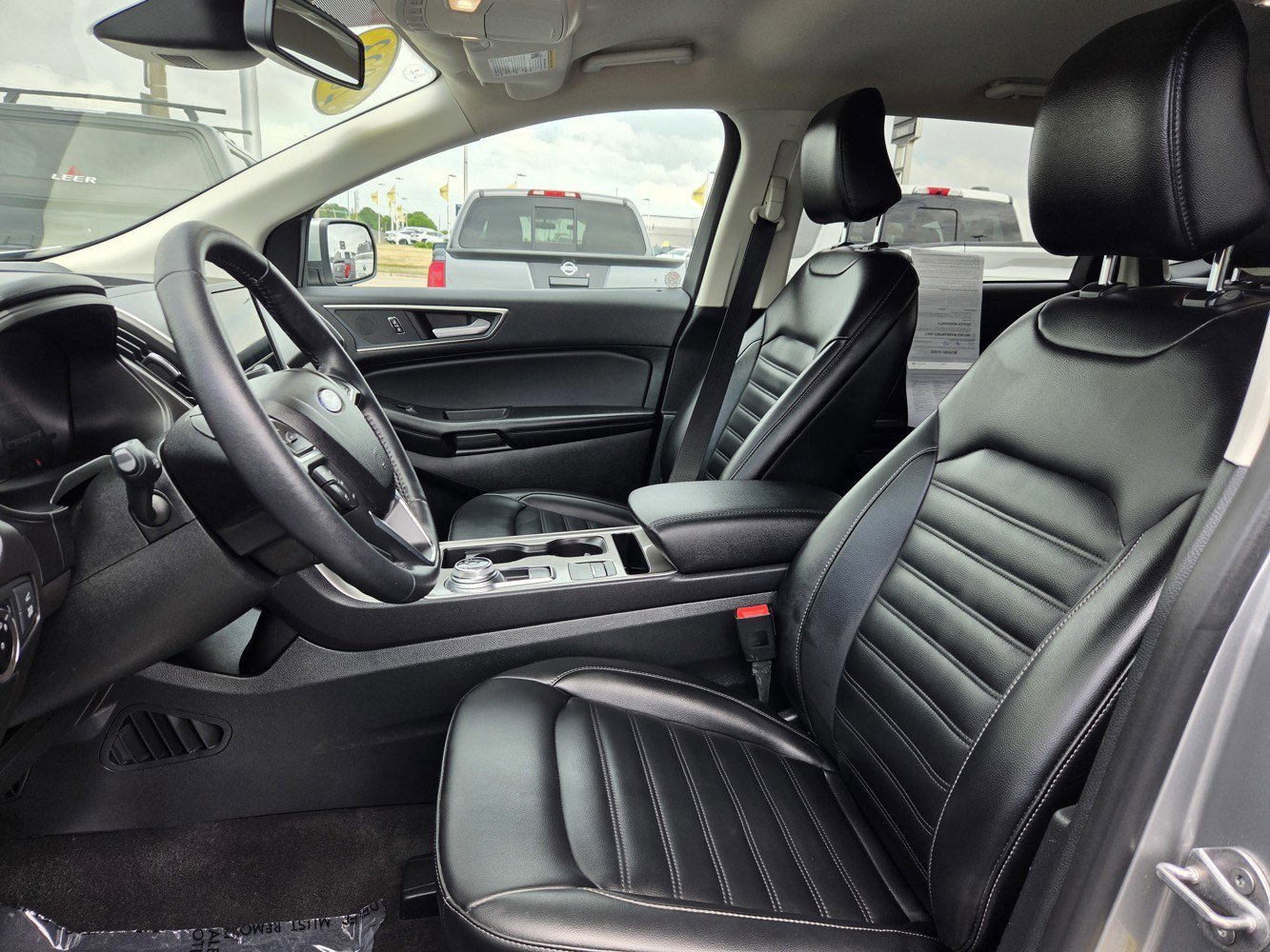 Used 2023 Silver Ford SEL image 27