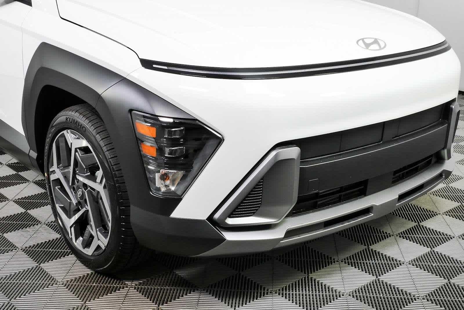 New 2026 Atlas White Hyundai SEL Premium FWD image 12