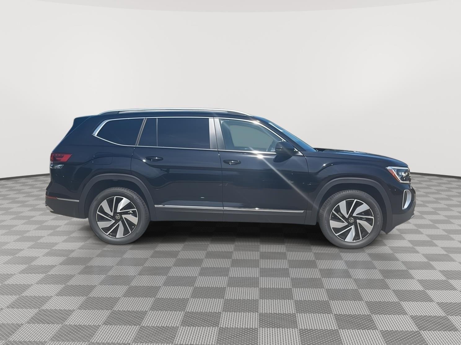 New 2026 Deep Black Pearl Volkswagen 2.0T SEL image 5