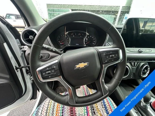 Used 2024 White Chevrolet LT image 12