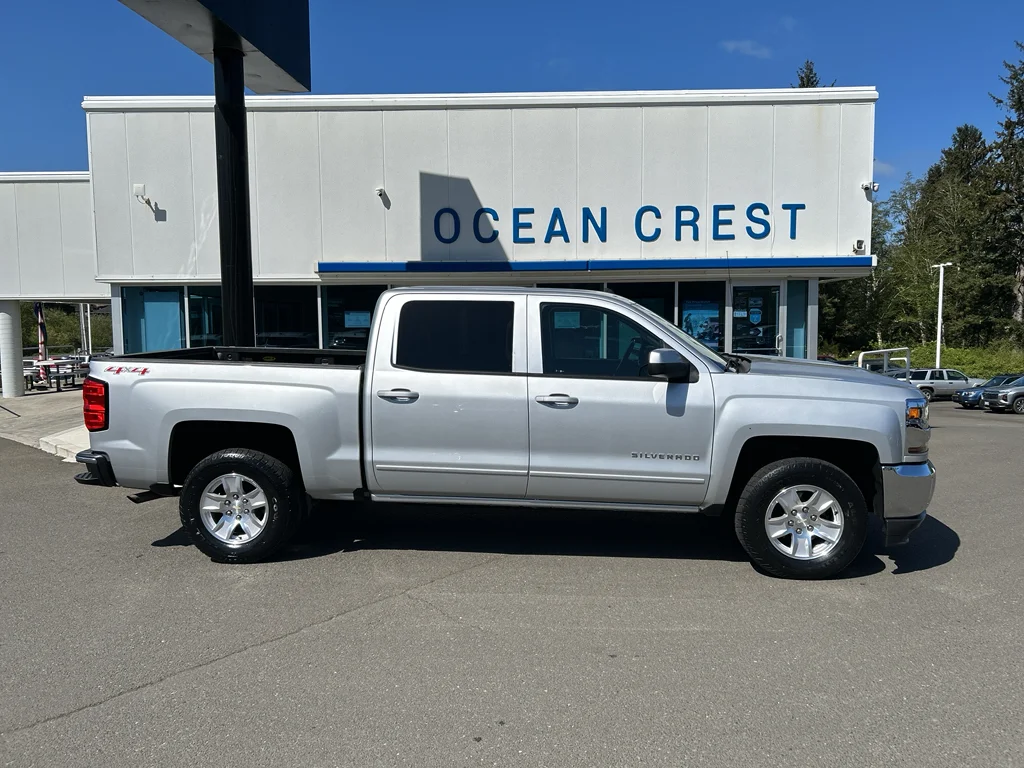 2016 Chevrolet Silverado 1500 LT 4X4 Crew Cab Standard Box's photo