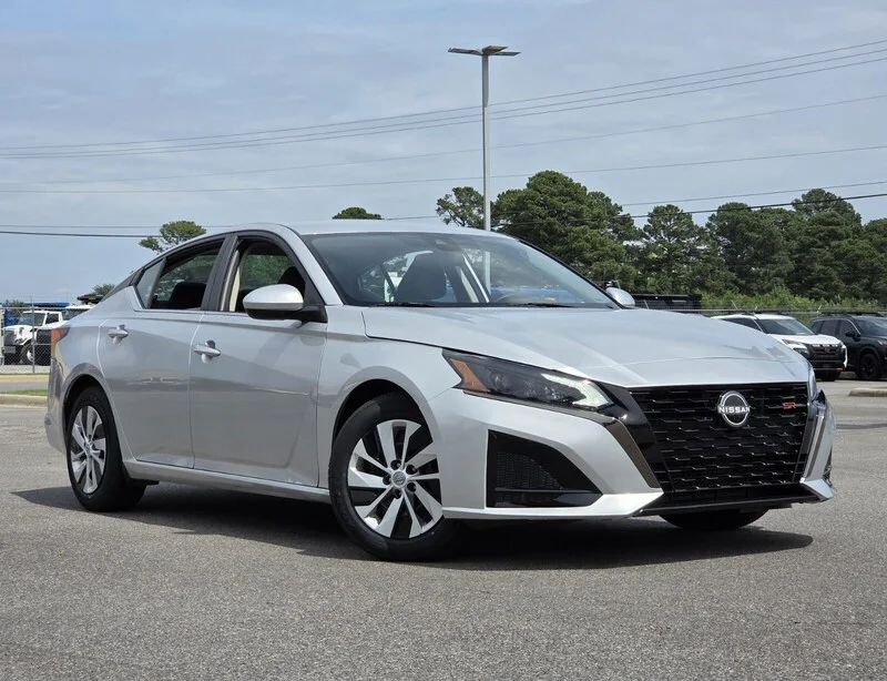 Used 2023 Brilliant Silver Metallic NISSAN 2.5 S SEDAN image 19