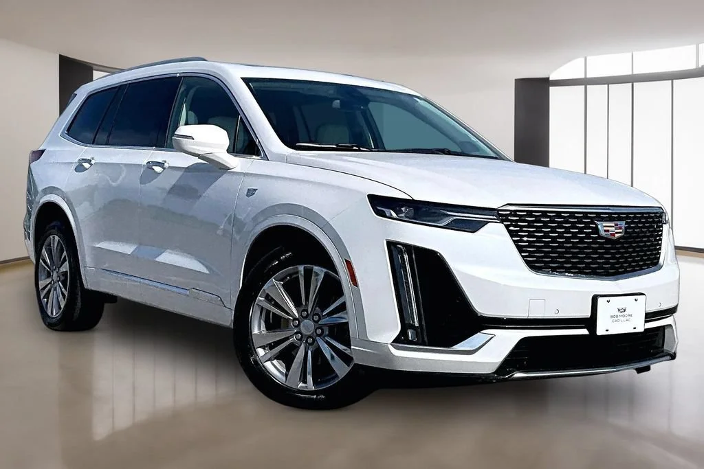 Certified Used 2023 Crystal White Tricoat Cadillac Premium Luxury image 11