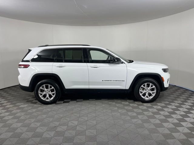 Used 2022 White Jeep Limited image 8