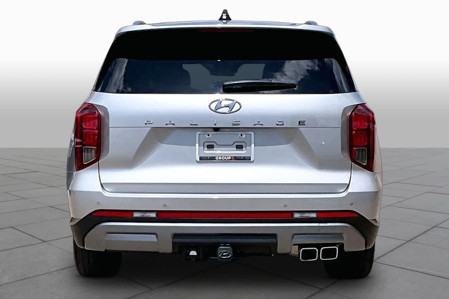 Used 2025 Typhoon Silver Hyundai SEL Premium 7P image 5