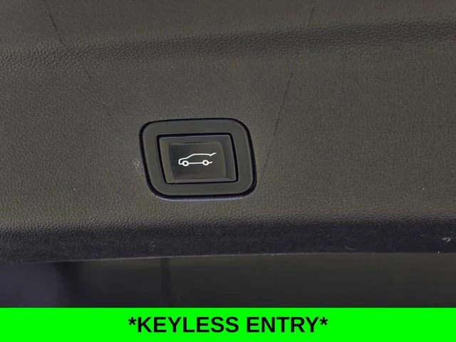 Used 2022 White Chevrolet RST image 14