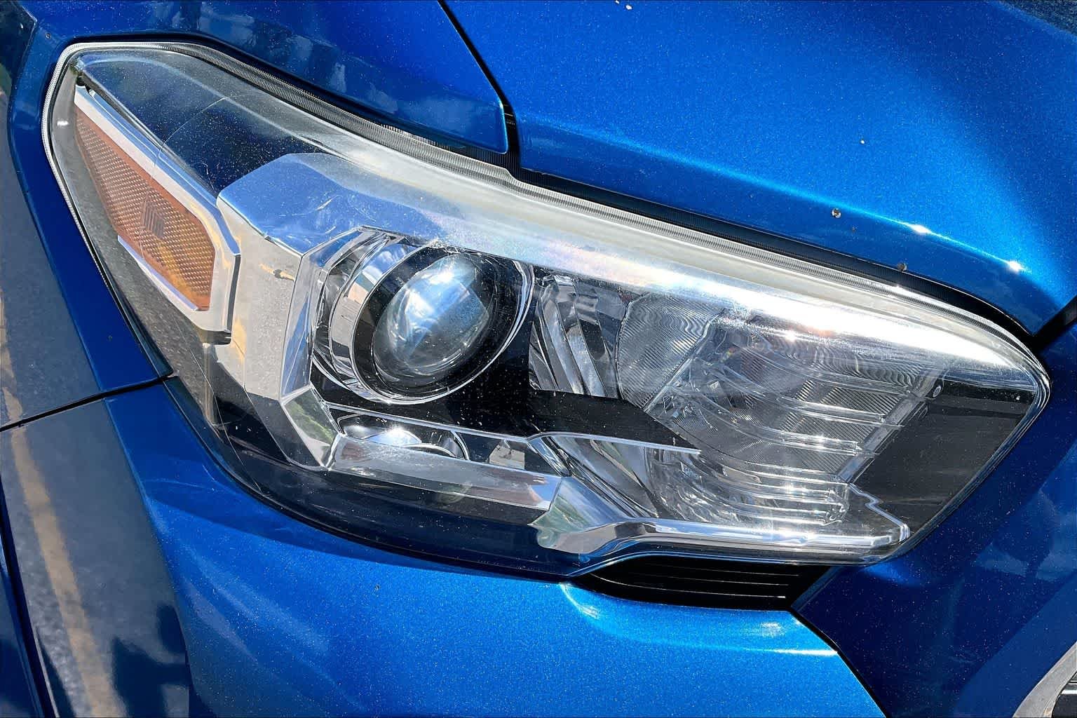 Used 2017 Blazing Blue Pearl Toyota SR5 image 26