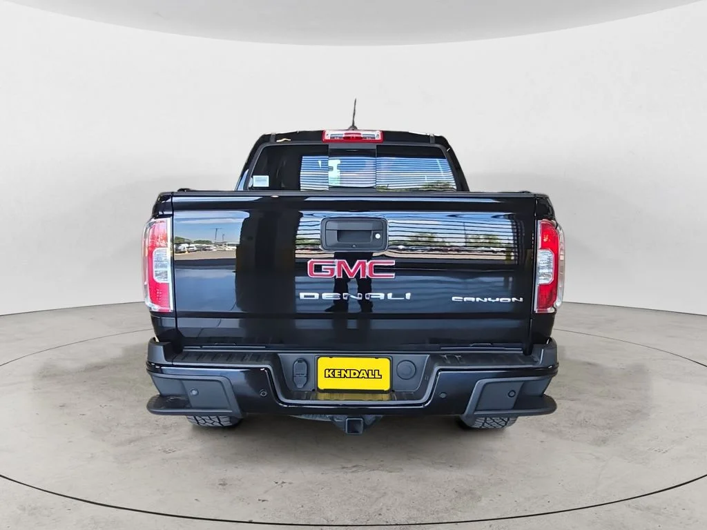 Used 2021 Black GMC Denali image 10