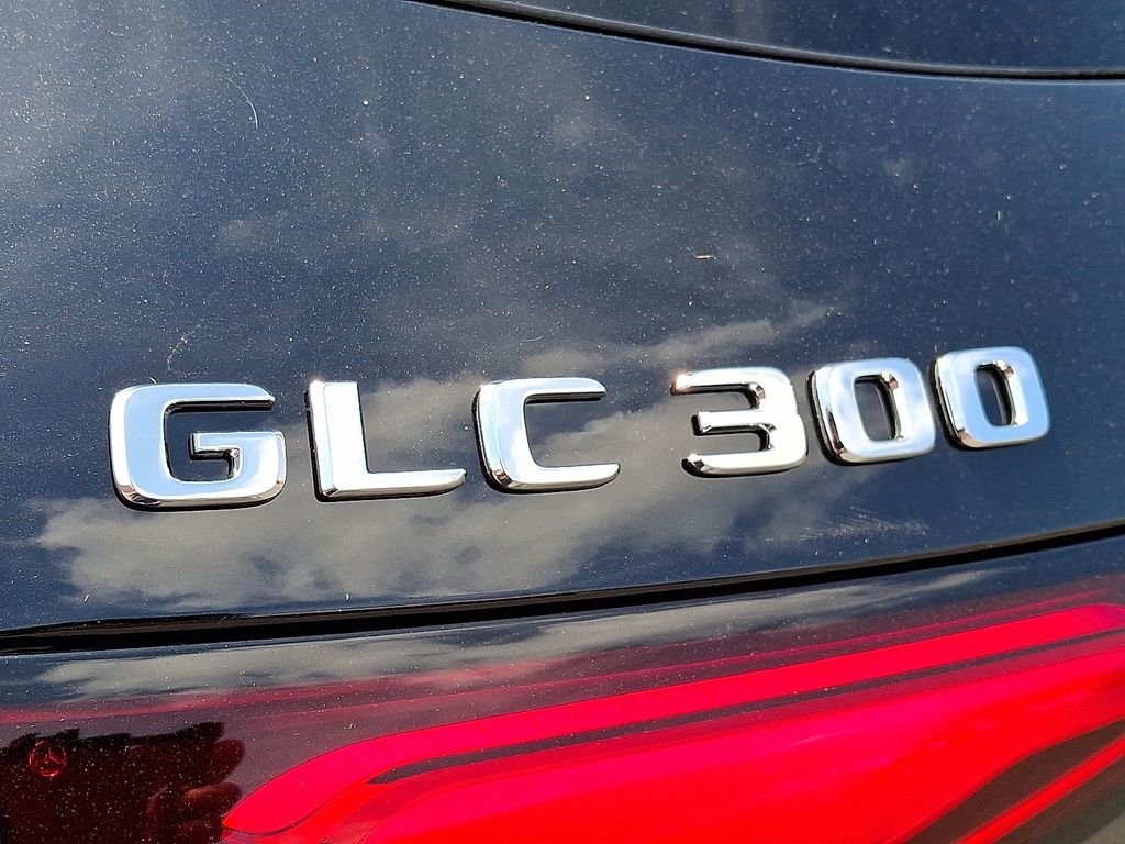 New 2027 Obsidian Black Metallic Mercedes-Benz GLC 300 image 19
