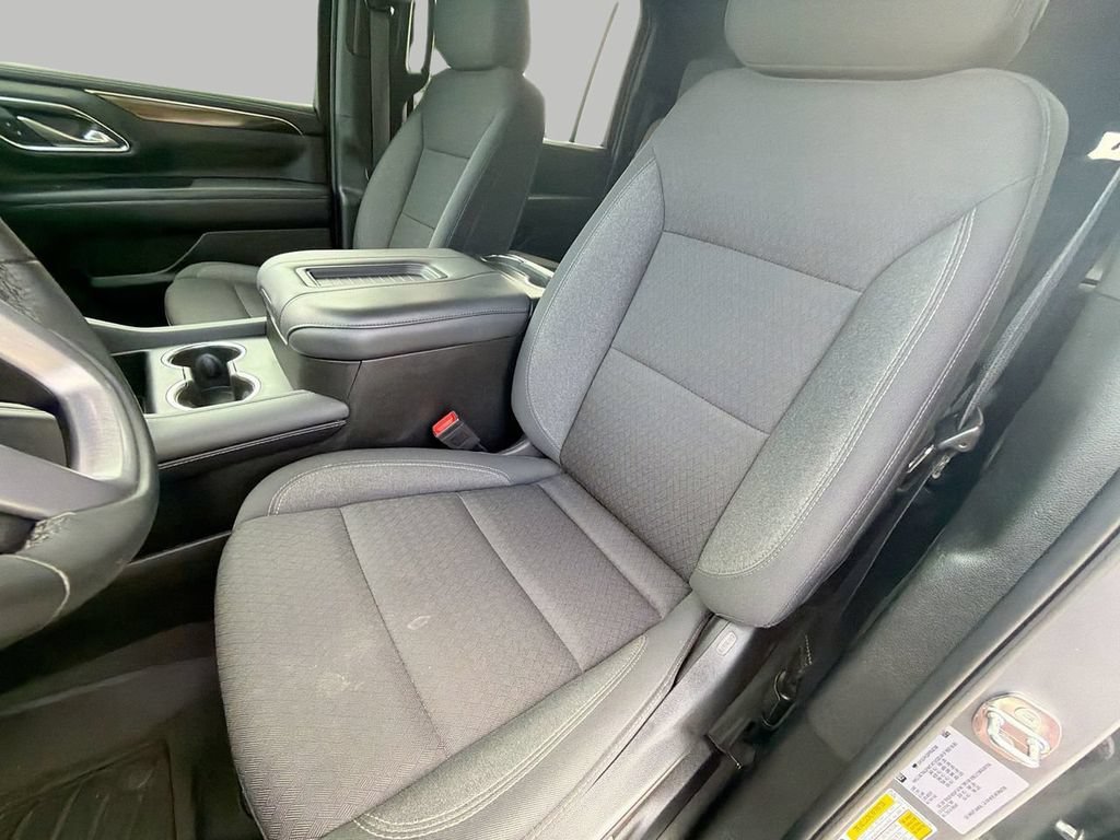 Used 2023 STERLING METALLIC GMC SLE image 17
